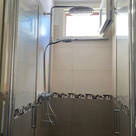 Via Risorgimento 19 * Vignacastrisi